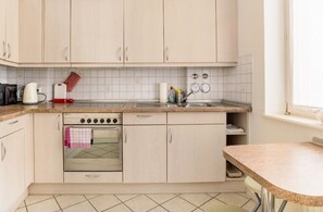 冰箱、烤箱、炉灶、茶具/咖啡用具