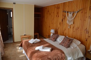 Double Room - Hostal Los Pinos (Natales)