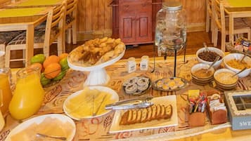 Bao gồm bữa sáng buffet hàng ngày