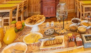 매일 뷔페 무료 아침 식사 포함