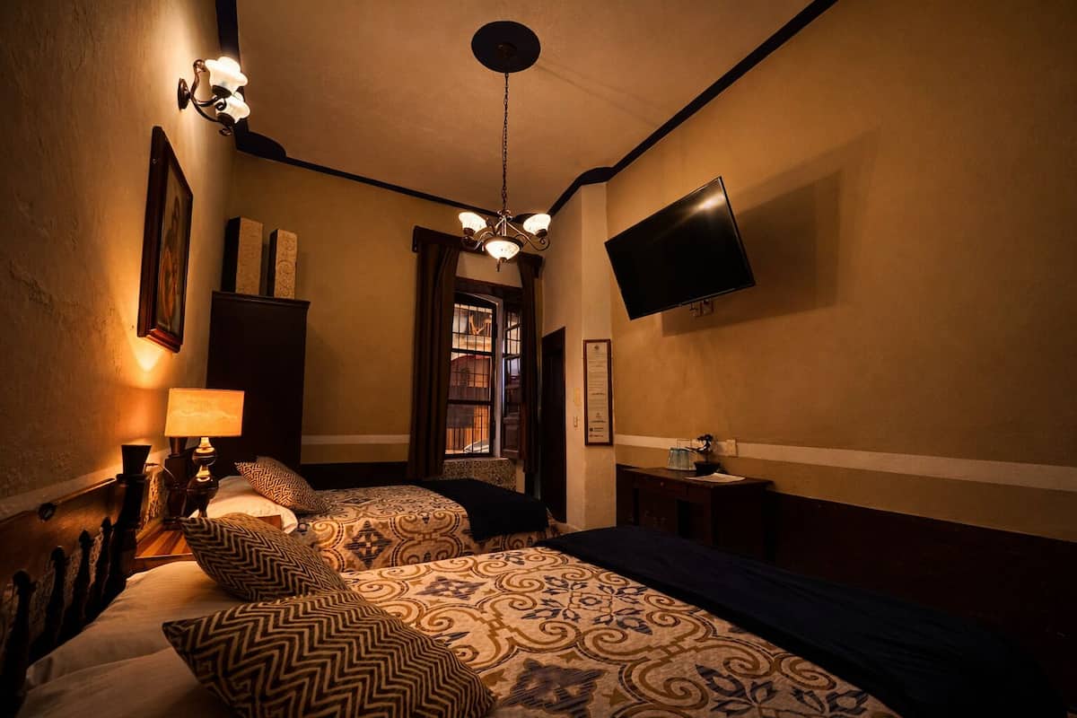 Phòng đôi truyền thống | Chăn bông, nệm có lớp đệm bông, minibar, trang trí khác biệt