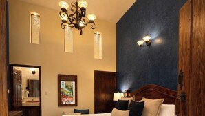 Design Double Room | Down comforters, pillowtop beds, minibar, desk - Copa de Oro Hotel Boutique (Mascota)
