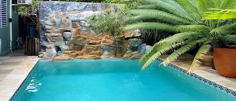 Utomhuspool
