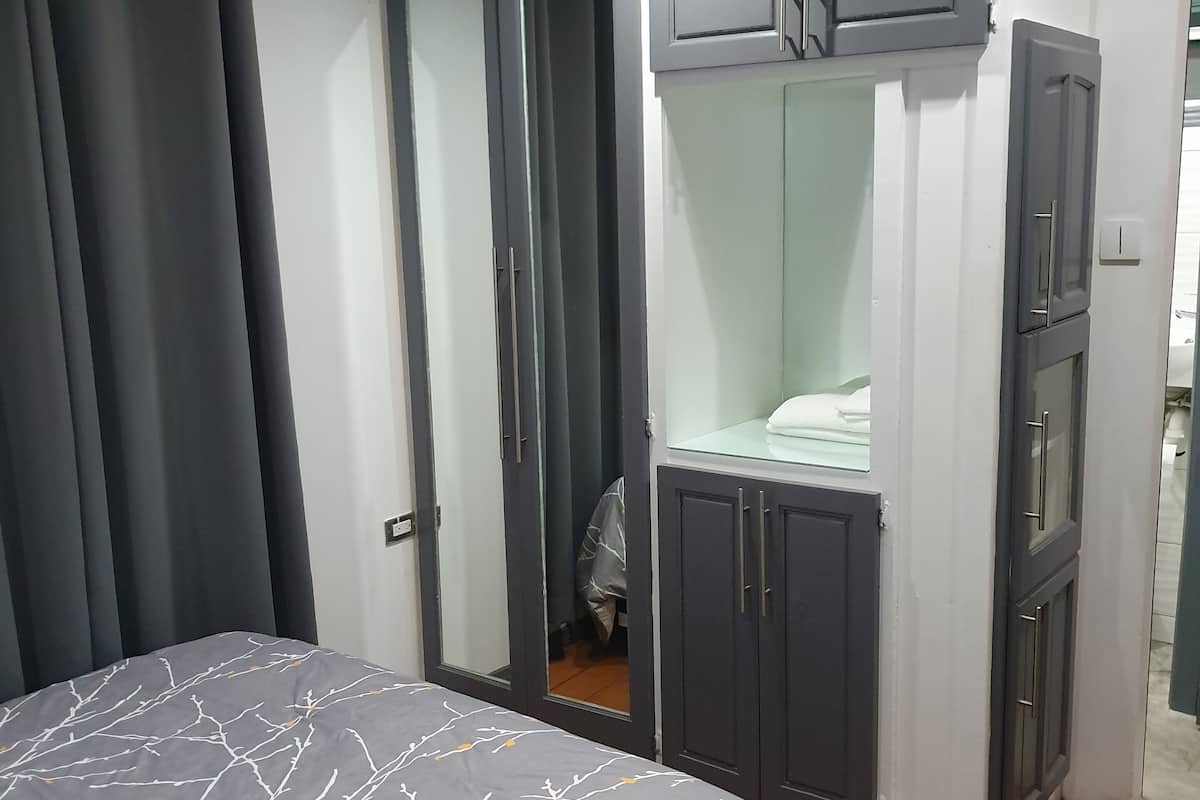 Deluxe-Studio | 1 Schlafzimmer, Zimmersafe, Bügeleisen/Bügelbrett, kostenloses WLAN