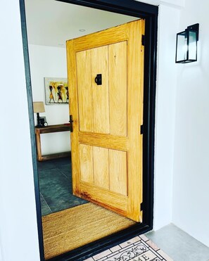 Interior - Spacious 4BD/4BR House- Prime Osu/North Ridge Area (Accra)