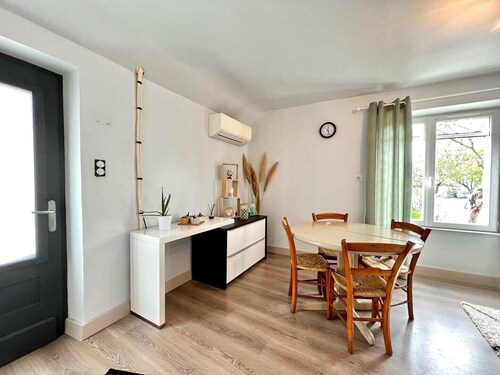 Quiet, fully-equipped house