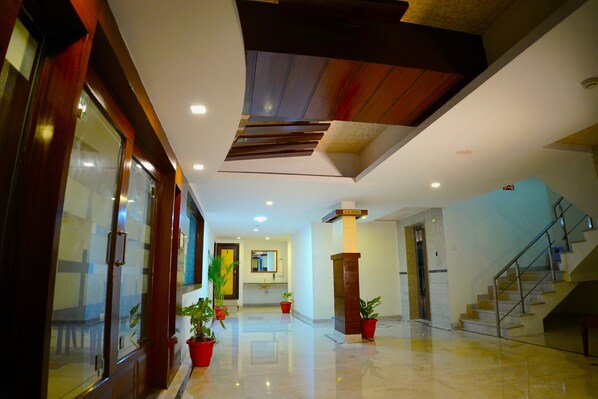 24-tommers smart-tv med digitale kanaler, tv