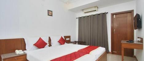 ملاءات من القطن المصري وأغطية فراش متميزة وألحفة محشوة بالريش