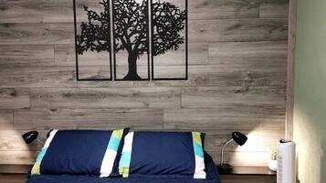 2 Schlafzimmer, Schreibtisch, Bügeleisen/Bügelbrett, kostenloses WLAN