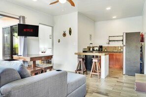 Interior - Villa del Encanto - Two cozy cottages with amazing Arenal Volcano view (La Fortuna)