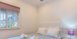2 bedrooms, in-room safe, iron/ironing board, free WiFi - #104 Fanichi Flat by Home Holidays (Albufeira)
