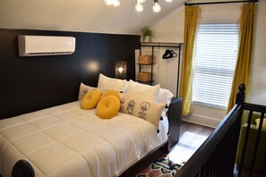 1 bedroom, desk, iron/ironing board, free WiFi