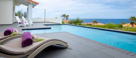 Alberca al aire libre