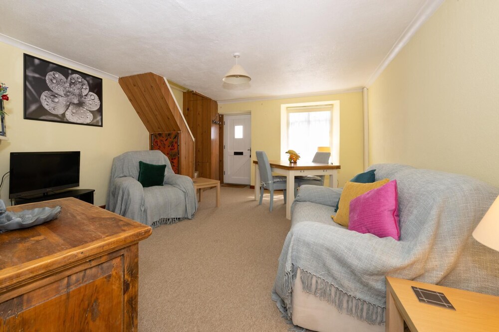 Comfy and Cosy 1BD Cottage in Crediton Devon — photo 4