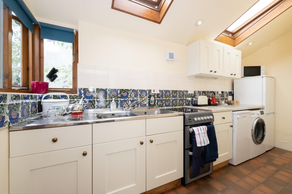 Comfy and Cosy 1BD Cottage in Crediton Devon — photo 8