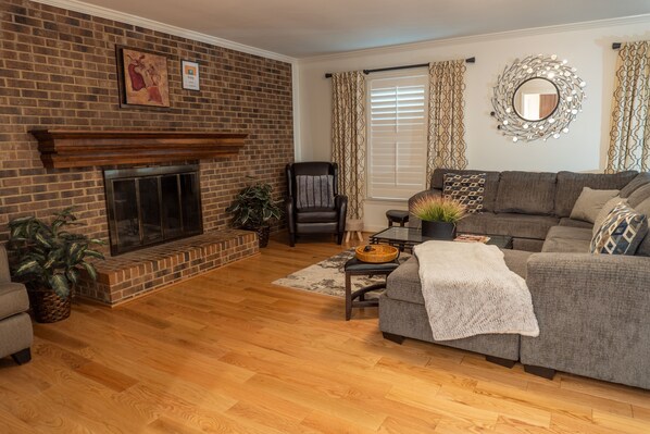 Téléviseur, services de diffusion en continu, bureau