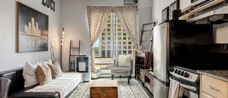 المنشأة من الداخل