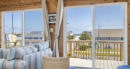 Wave Watcher - Amazing Ocean and Sound Views - One minute walk to the beach!