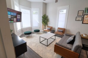 TV connectée, chaîne hi-fi