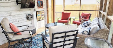 Smart TV, fireplace, DVD player, books