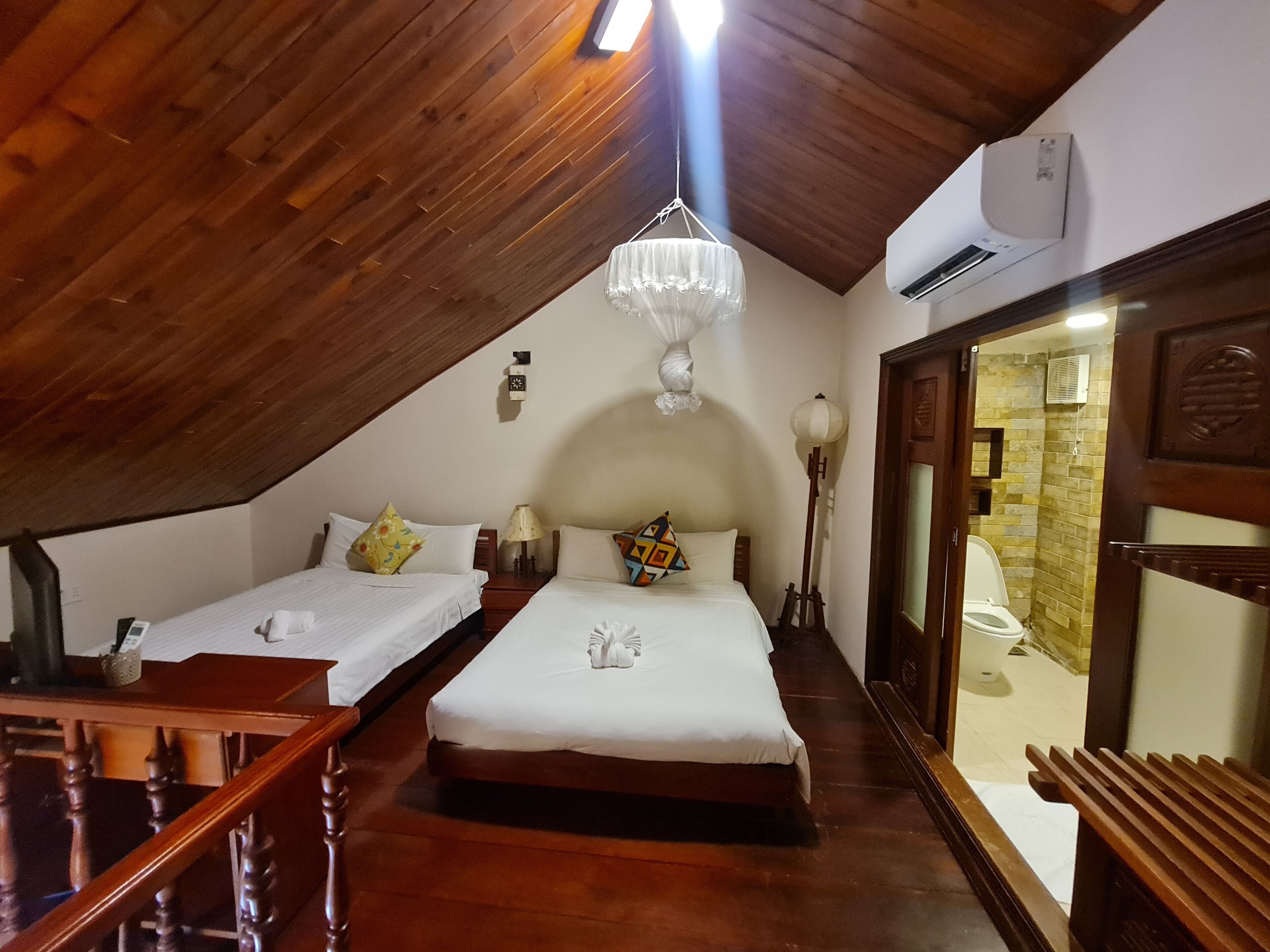Photo - Long Life Riverside Hotel