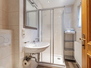 Ensemble douche/baignoire, sĂšche-cheveux