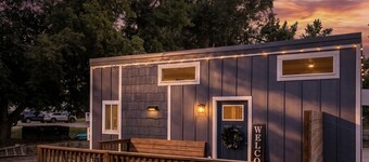 Tiny House Creekside · Peaceful Tiny House with great views and wildlife!
