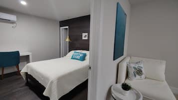 1 habitación, escritorio, wifi y ropa de cama
