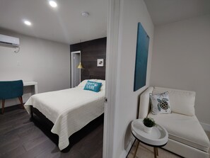 1 chambre, bureau, Wi-Fi, draps fournis