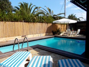 Piscine extérieure, piscine chauffée