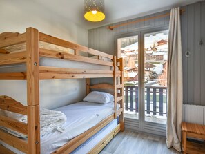 2 bedrooms, free WiFi