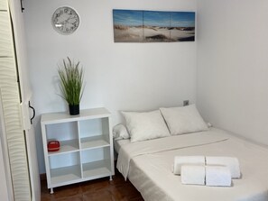 1 bedroom, in-room safe, desk, iron/ironing board - La Manga km 0, Piso de Playa - Beach Flat - 100m (La Manga)