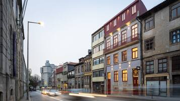 Vista frontal de la propiedad