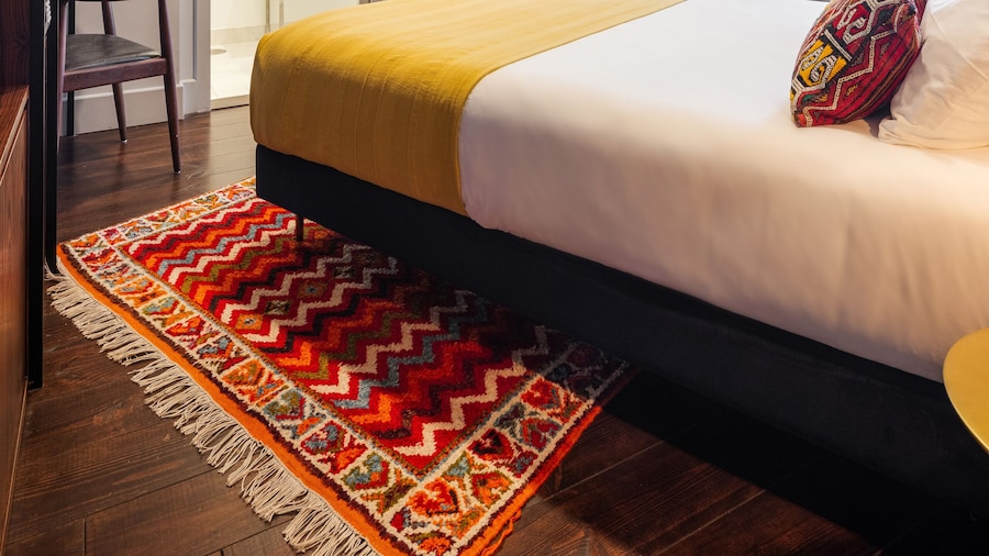 Utopian - Design Suites Porto