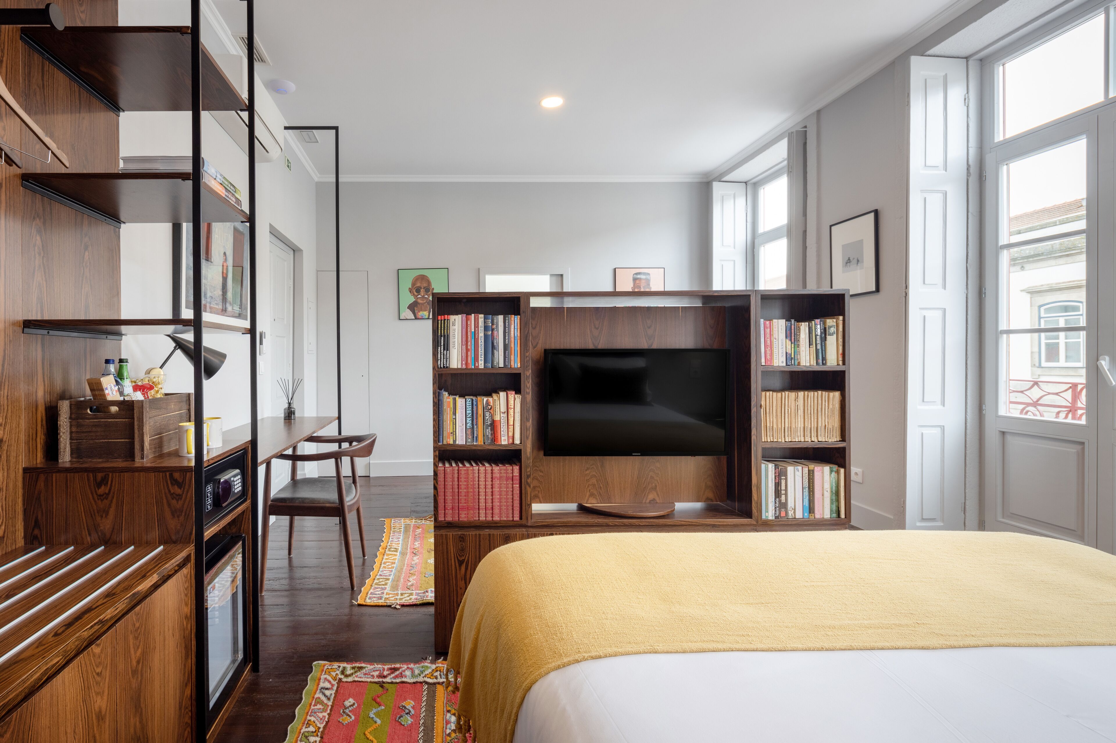 Junior Suite with Balcony | Television