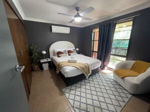 4 Schlafzimmer, Reisekinderbett, kostenloses WLAN, Bettwäsche