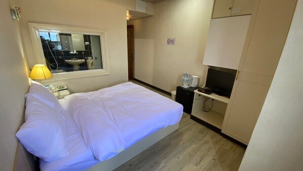 Basic Double Room | Down comforters, free WiFi - Daydaymeworld (Beigang)