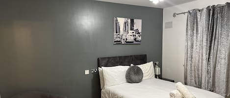 아파트 | 2 개의 침실, 다리미/다리미판, 무료 WiFi, 침대 시트