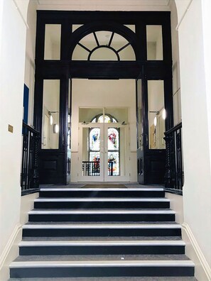 Interior - Luxury Apartment in Grade II listed building (Plymouth)