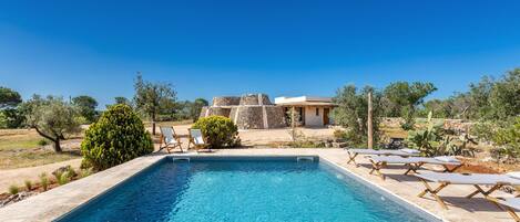 Alberca al aire libre por temporada