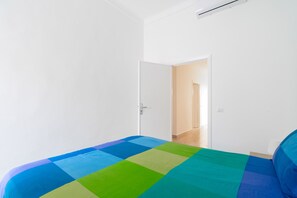 2 bedrooms