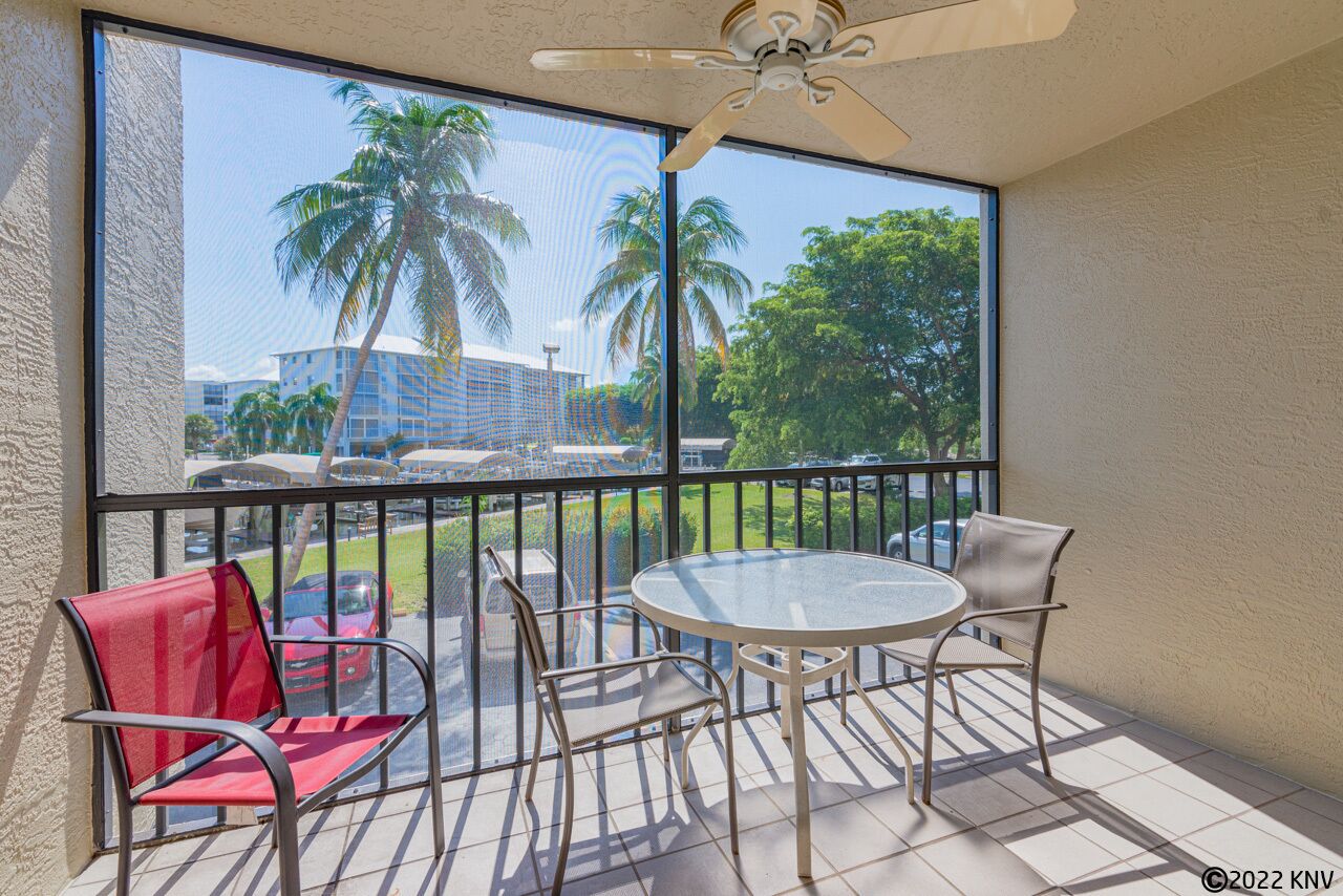 FAMILY FUN VACATION AT SANTA MARIA HARBOUR RESORT 2B/2B CONDO! Walk to Beach!