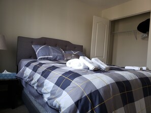 3 Schlafzimmer, Schreibtisch, Bügeleisen/Bügelbrett, kostenloses WLAN