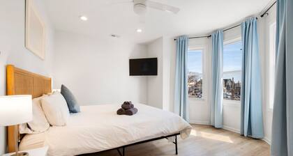 Rhythm & Spirits Beach House: 1-Block to Boardwalk & Casinos