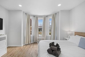 5 habitaciones, escritorio, tabla de planchar con plancha y wifi gratis 