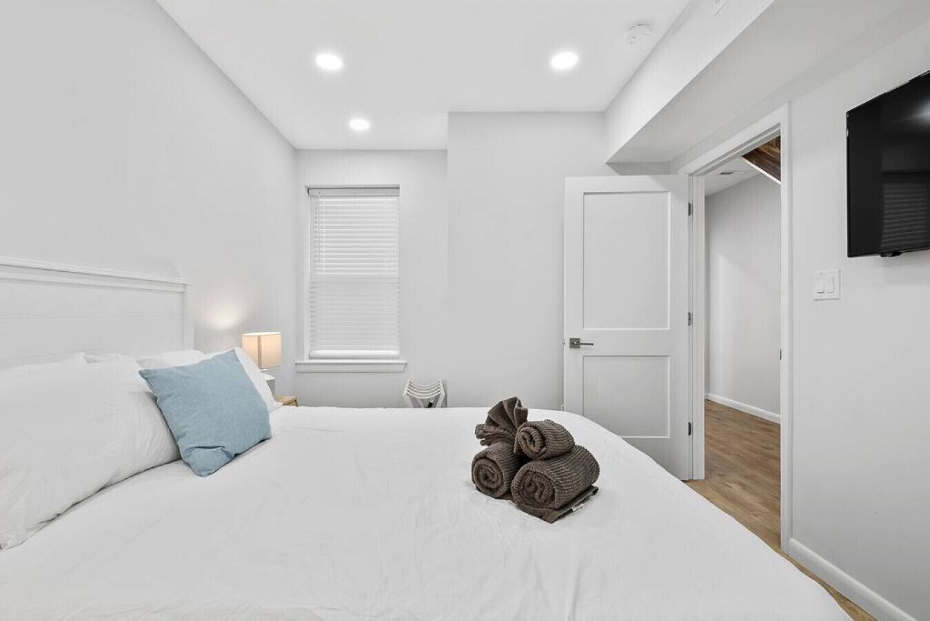 5 chambres, bureau, fer et planche à repasser, Wi-Fi gratuit