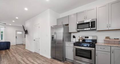 Big Deck Energy · 5BR + Attached Beer Hall, 1 Blk Boardwalk