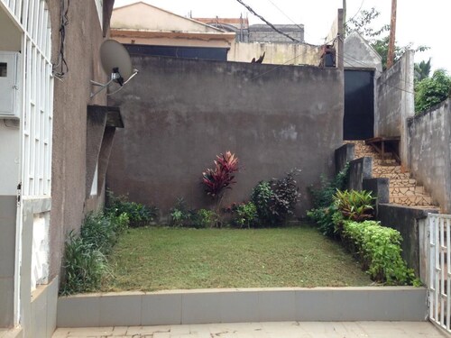 Maison Joliment Meublée Avec Jardin