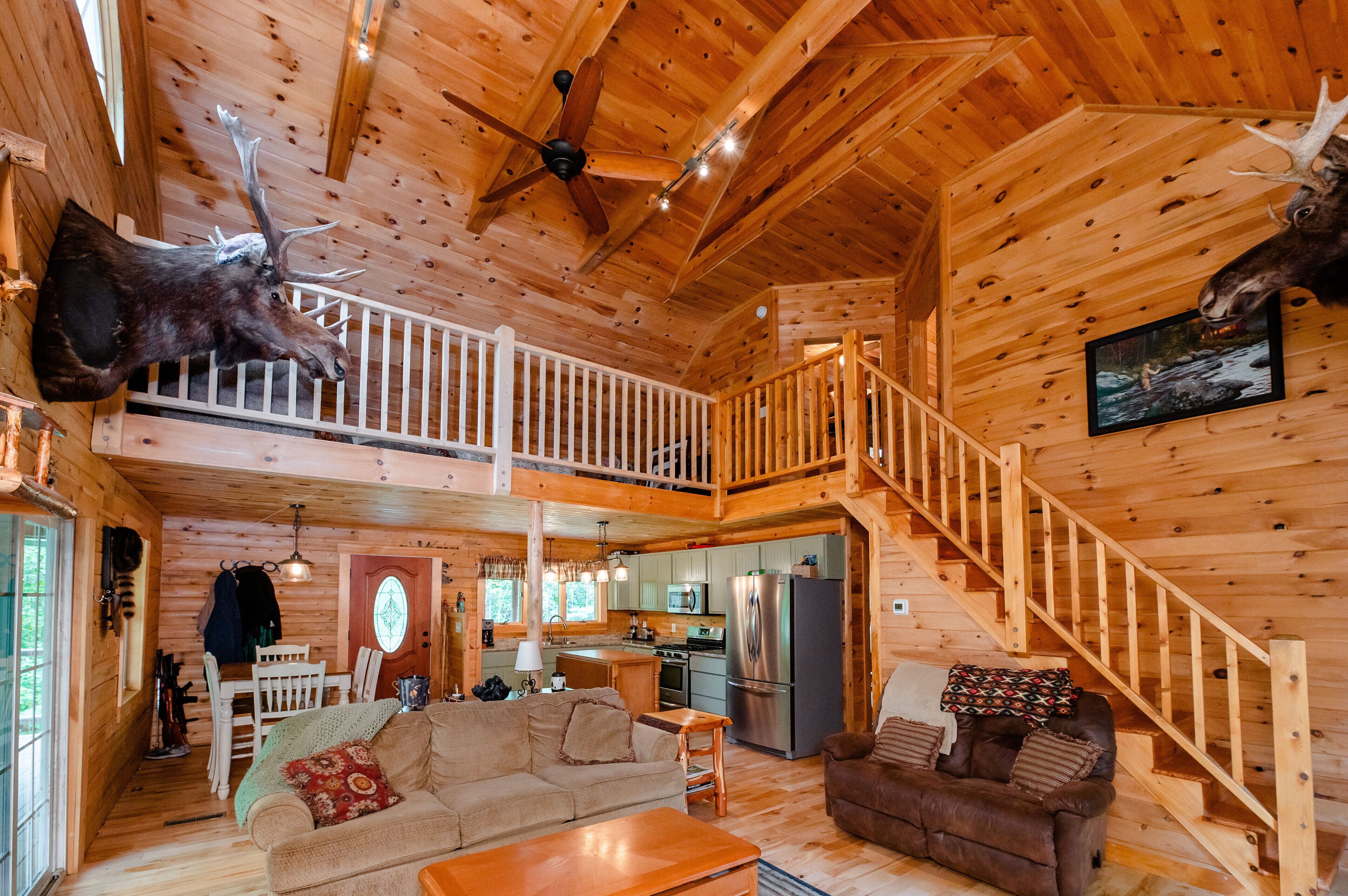 “Wooded Bliss” 💕Cabin in Bingham Maine! 