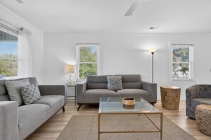 Reproductor de DVD, libros y videoteca